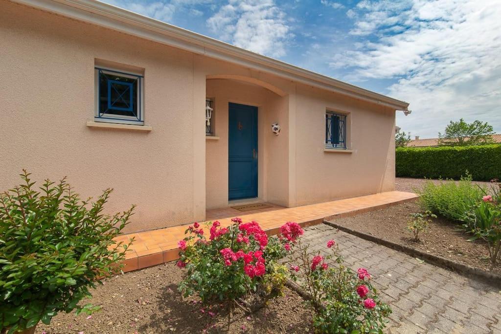 Holiday home Le 31 Bis, En Centre Avec Jardin. Blaye