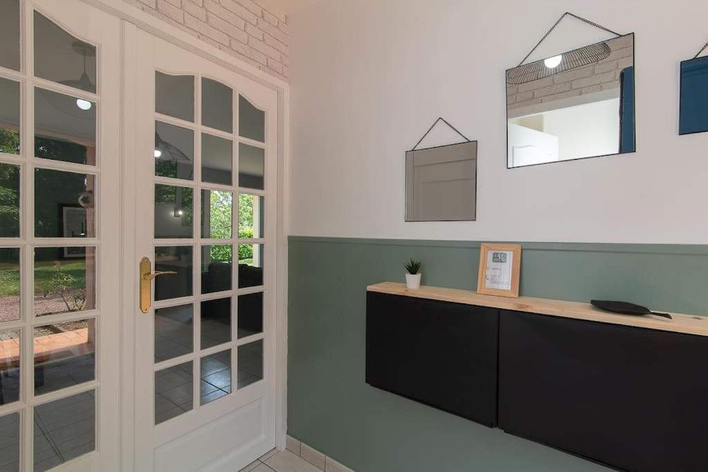 Le 31 Bis, En Centre Avec Jardin. Holiday home Blaye